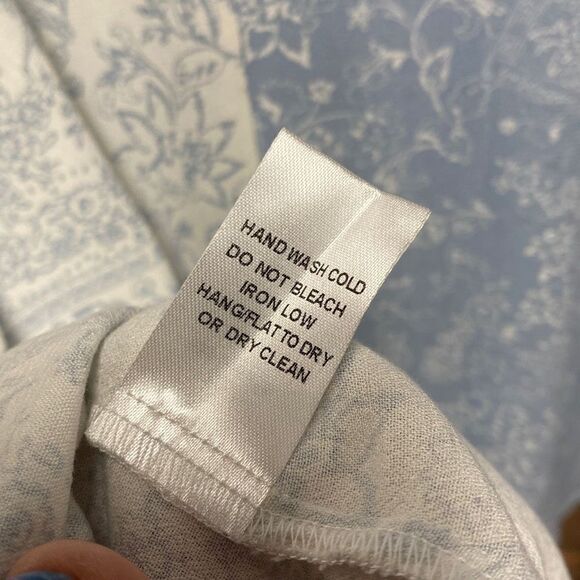 ODDY Blue Floral Button Down Top Size 3XL NWT - Picture 7 of 7